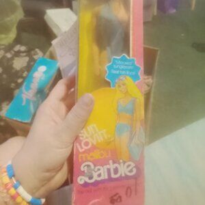 Vintage 1975 Mattel Malibu Barbie in original box!